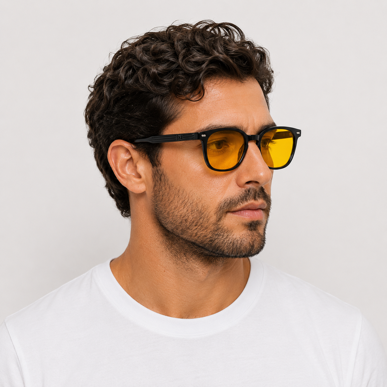 Montura de los lentes GoldenDay de Ryva con filtro de luz azul